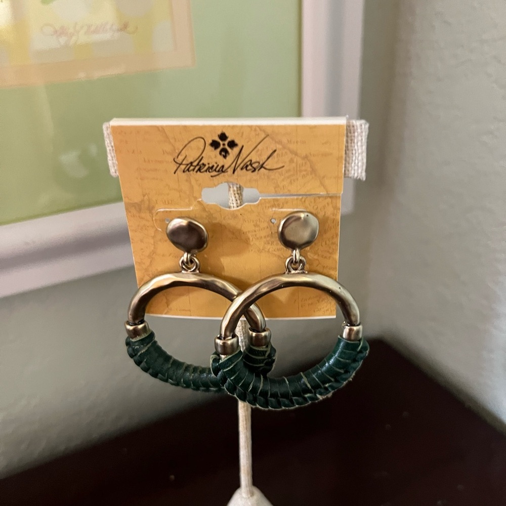 Patricia Nash Silver and Green Stud Earrings #PNER